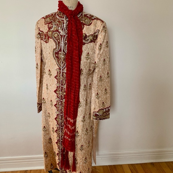 Men’s Sherwani Set Brocade Velvet Rhinestones - Picture 11 of 13